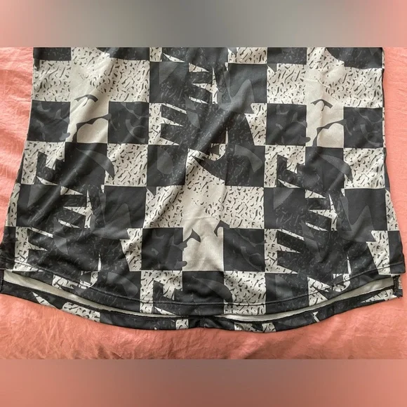 Nike Workout Tee - Picture 2 of 6